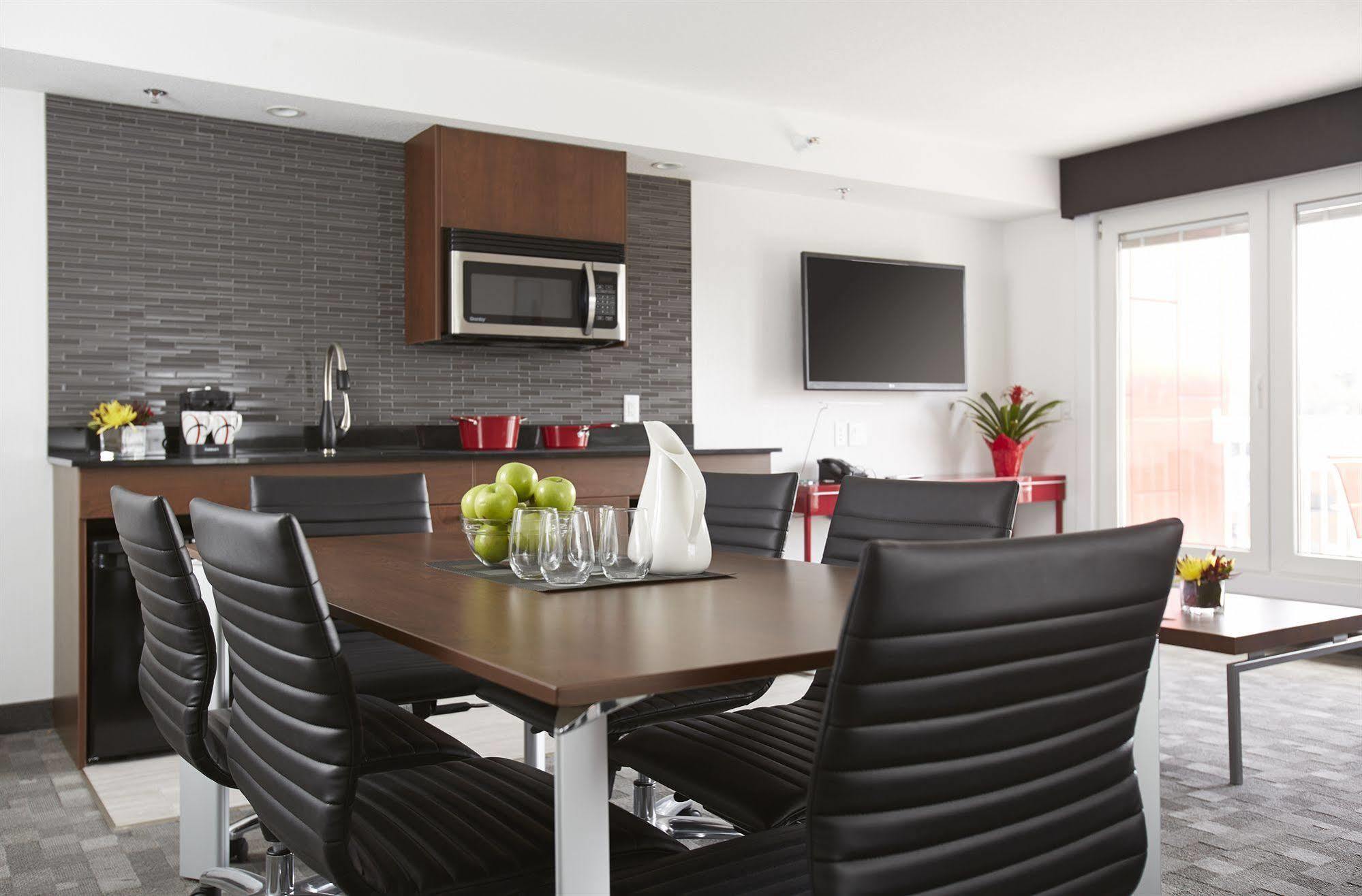 Hotel Elan Calgary Ngoại thất bức ảnh